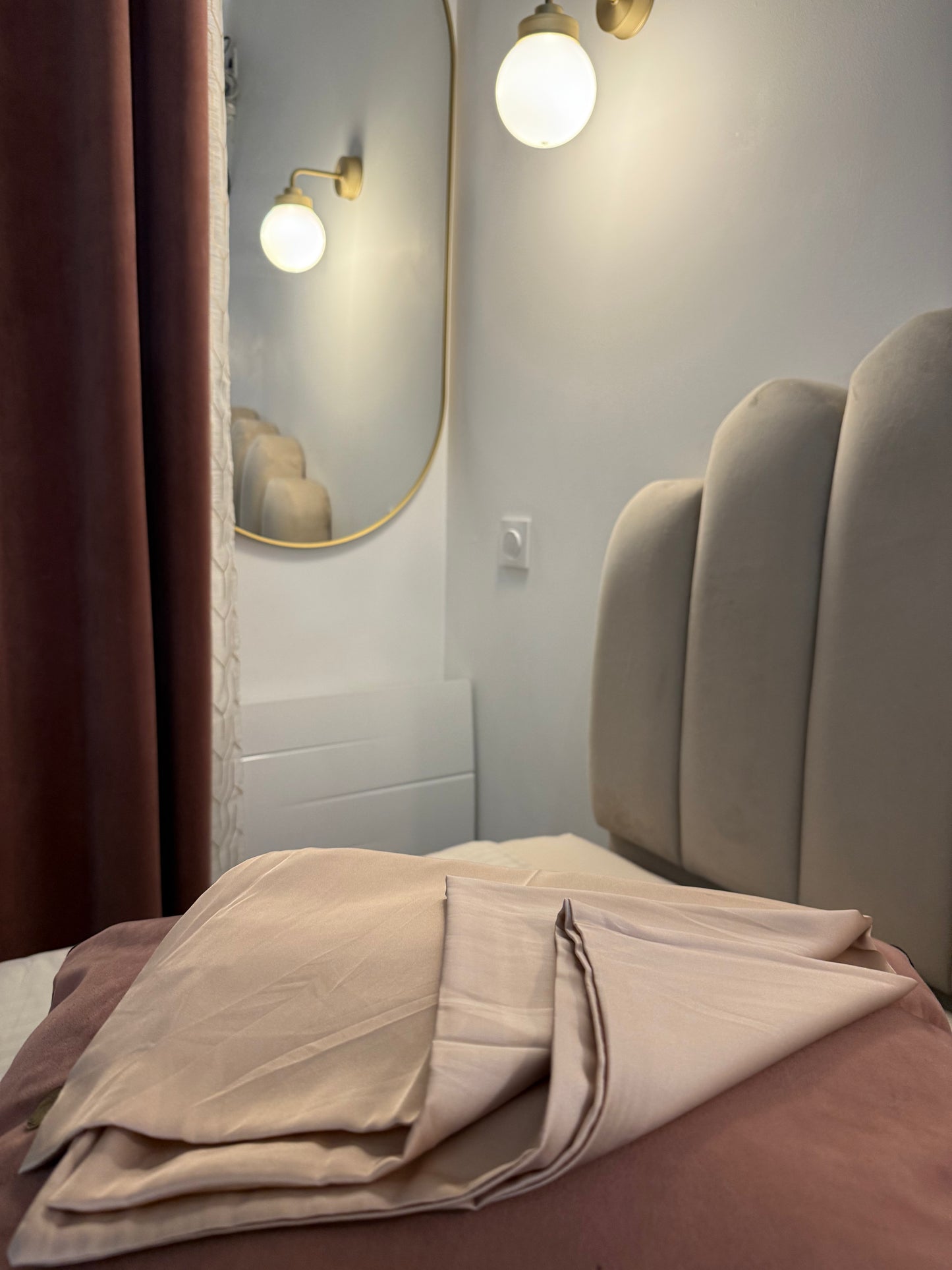 Taie d'oreiller en soie beige
